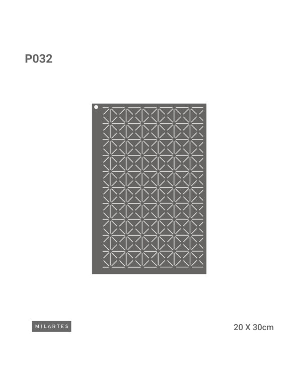 P032